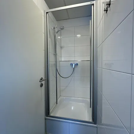 Thuja Karlsruhe-neureut By Kurzzeit Apartman Karlsruhe