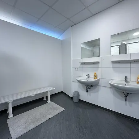 Thuja Karlsruhe-neureut By Kurzzeit Apartman Karlsruhe