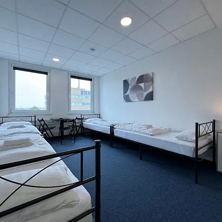 Thuja Karlsruhe-neureut By Kurzzeit Apartment Karlsruhe