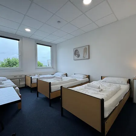 Thuja Karlsruhe-neureut By Kurzzeit Apartment Karlsruhe