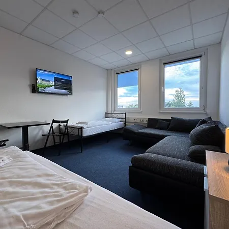 Thuja Karlsruhe-neureut By Kurzzeit Apartman *