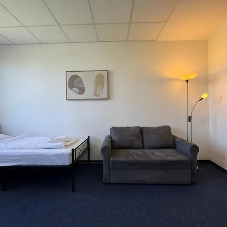 Apartman Thuja Karlsruhe-neureut By Kurzzeit *