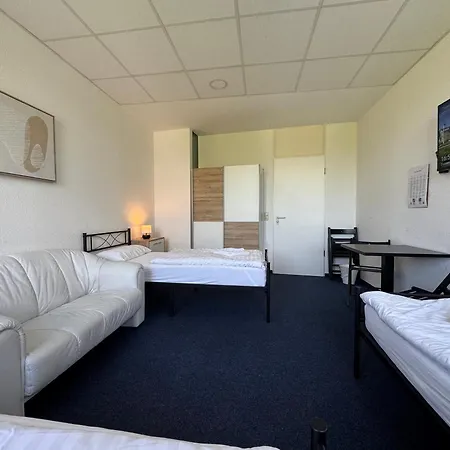 Thuja Karlsruhe-neureut By Kurzzeit * Karlsruhe