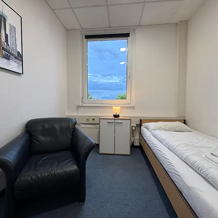 Apartman Thuja Karlsruhe-neureut By Kurzzeit *