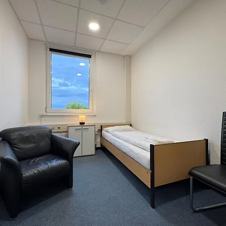 Apartman Thuja Karlsruhe-neureut By Kurzzeit