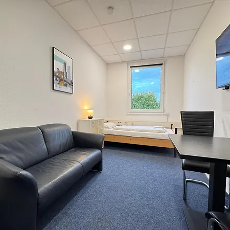 Thuja Karlsruhe-neureut By Kurzzeit Apartman Karlsruhe