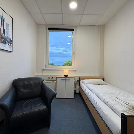 Apartman Thuja Karlsruhe-neureut By Kurzzeit