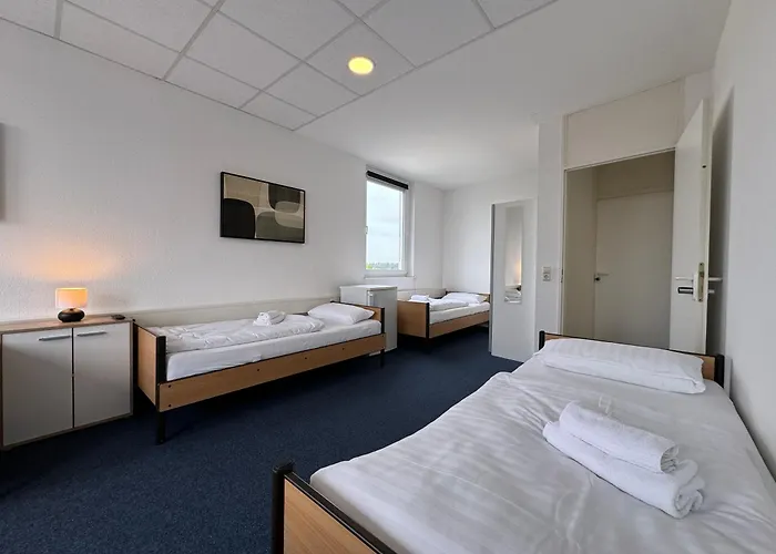 Thuja Karlsruhe-neureut By Kurzzeit Appartamento *