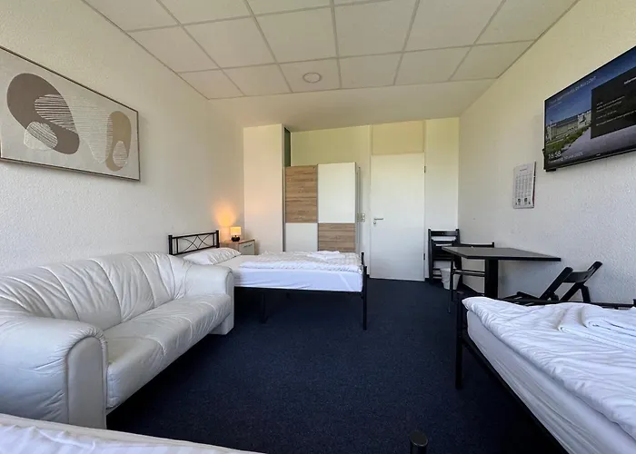 Thuja Karlsruhe-neureut By Kurzzeit * Karlsruhe