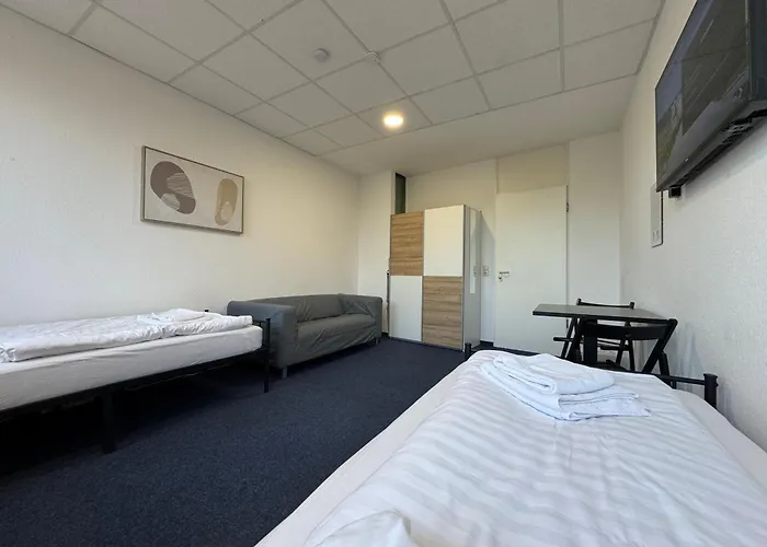 Thuja Karlsruhe-neureut By Kurzzeit * Karlsruhe