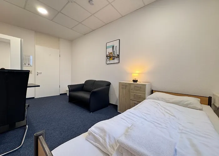 Thuja Karlsruhe-neureut By Kurzzeit * Karlsruhe